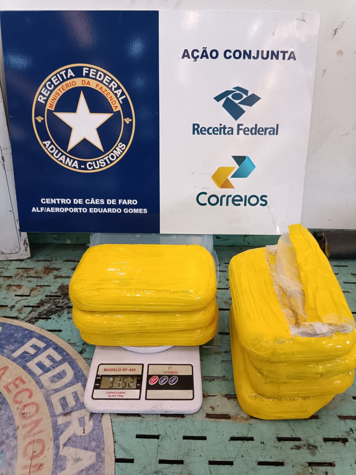 Drogas são encontradas em encomendas nos Correios e em cargas no aeroporto de Manaus