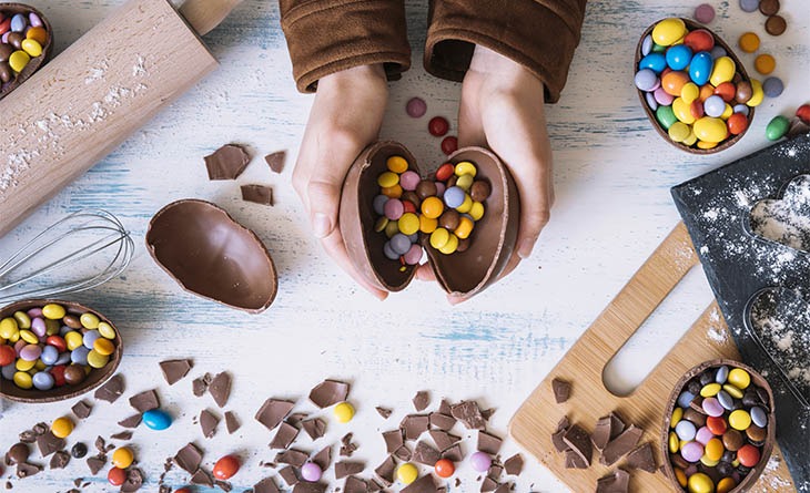 Aula gratuita de produção de ovos de chocolate está com inscrições abertas em Manaus