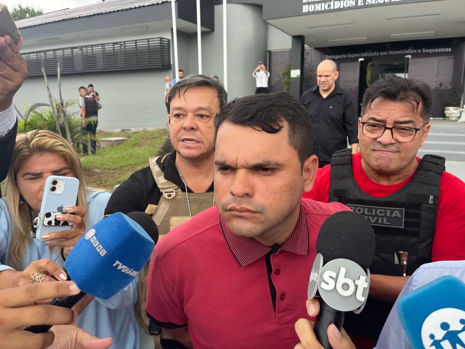 Homem confessa que recebeu R$ 3 mil de agiota para matar dono de açougue no Educandos