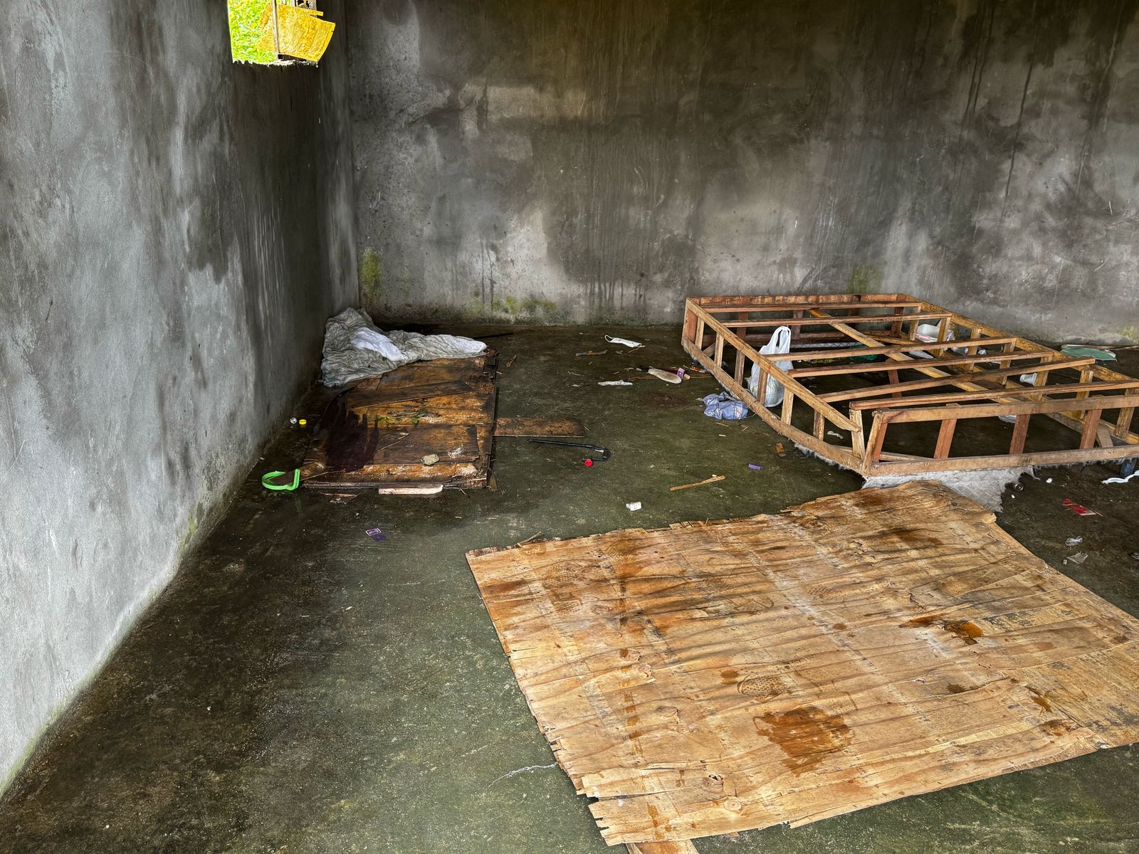 Com corda amarrada ao pescoço, homem é morto a pauladas no Tarumã-Açu