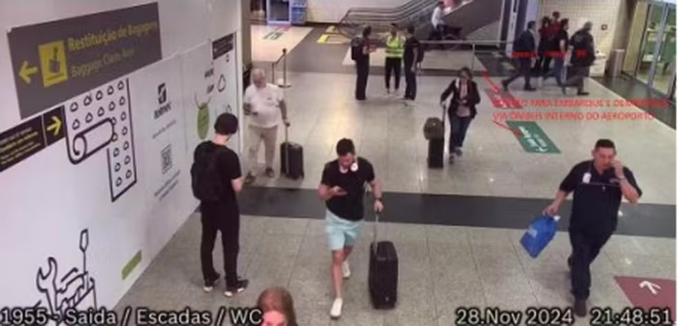 Envolvido em fraude do INSS, agente da PF foi flagrado com R$ 200 mil em espécie