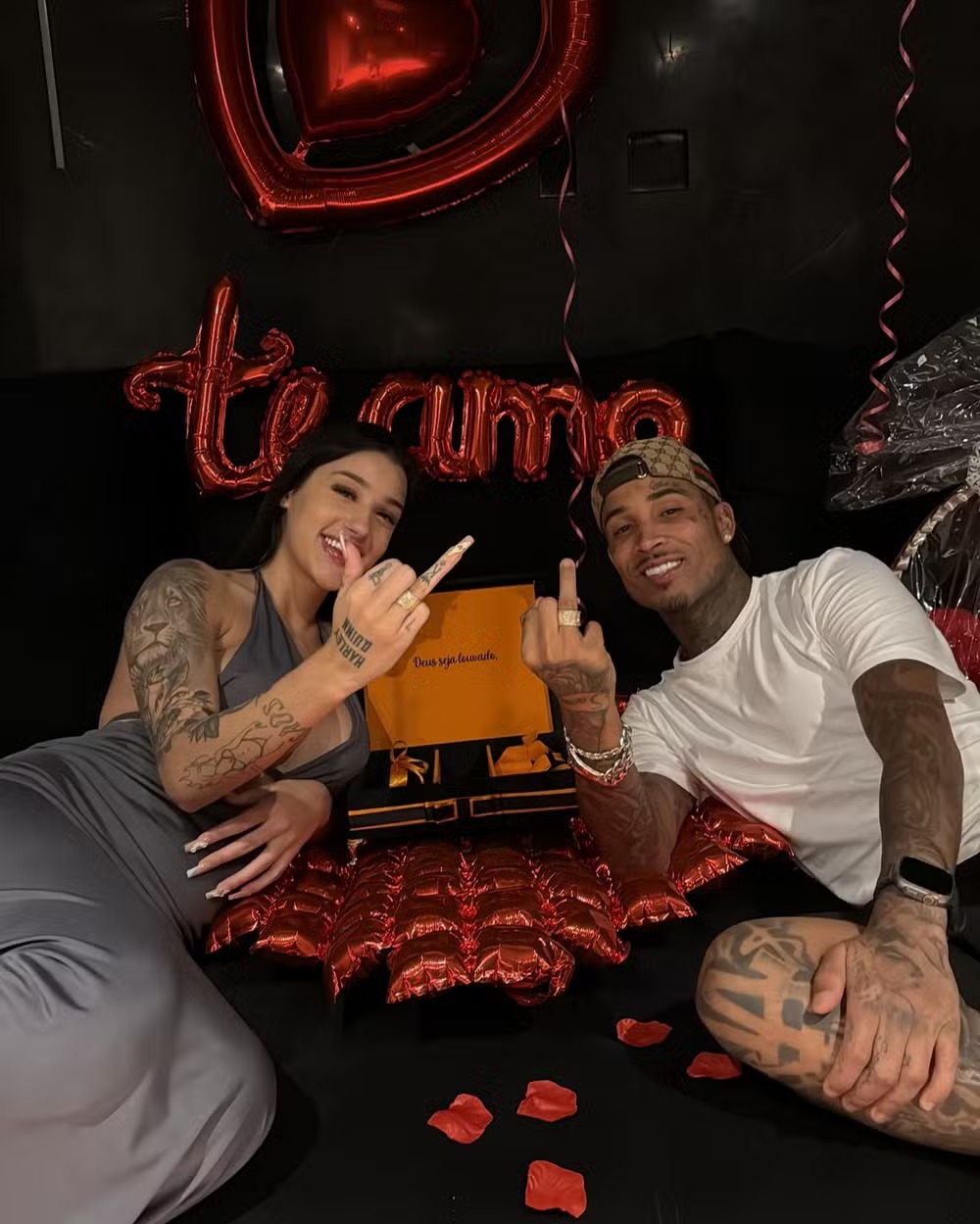 Bia Miranda e Gato Preto oficializam namoro após término e parto prematuro