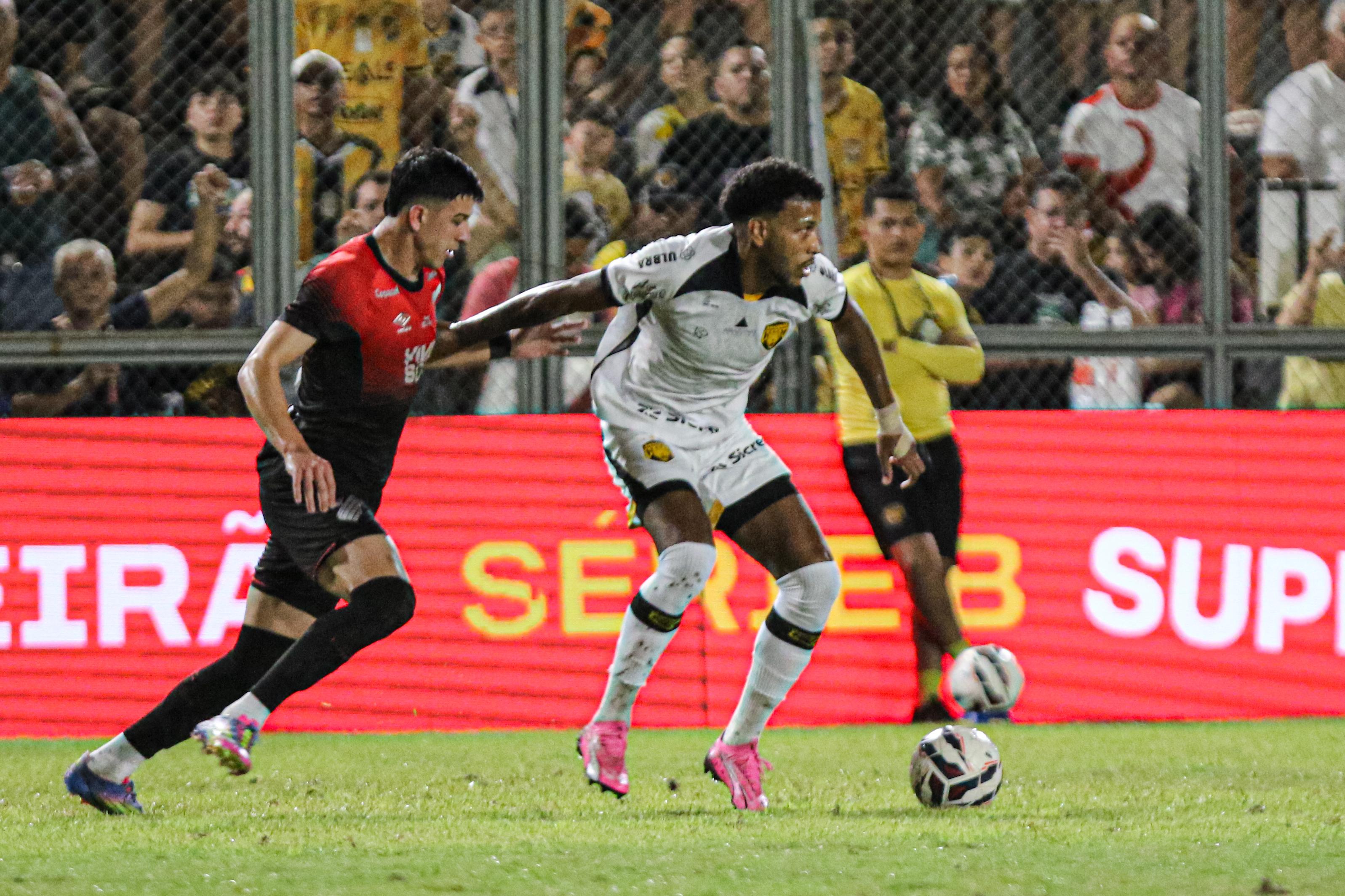 Athletico-PR vence Amazonas por 1 a 0 no Carlos Zamith