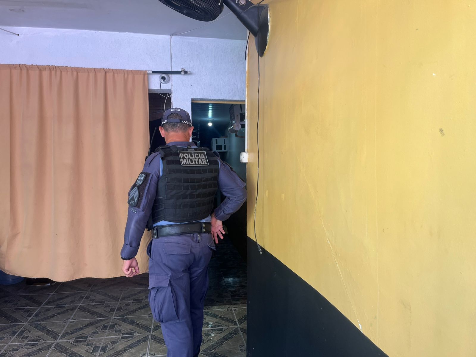 Mãe acorda e encontra bebê morta dentro de quitinete no São Geraldo