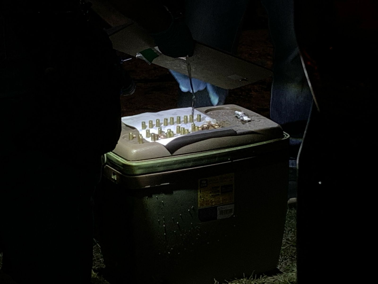 Homem morto na Praia Dourada foi metralhado com mais de 38 tiros; veja fotos