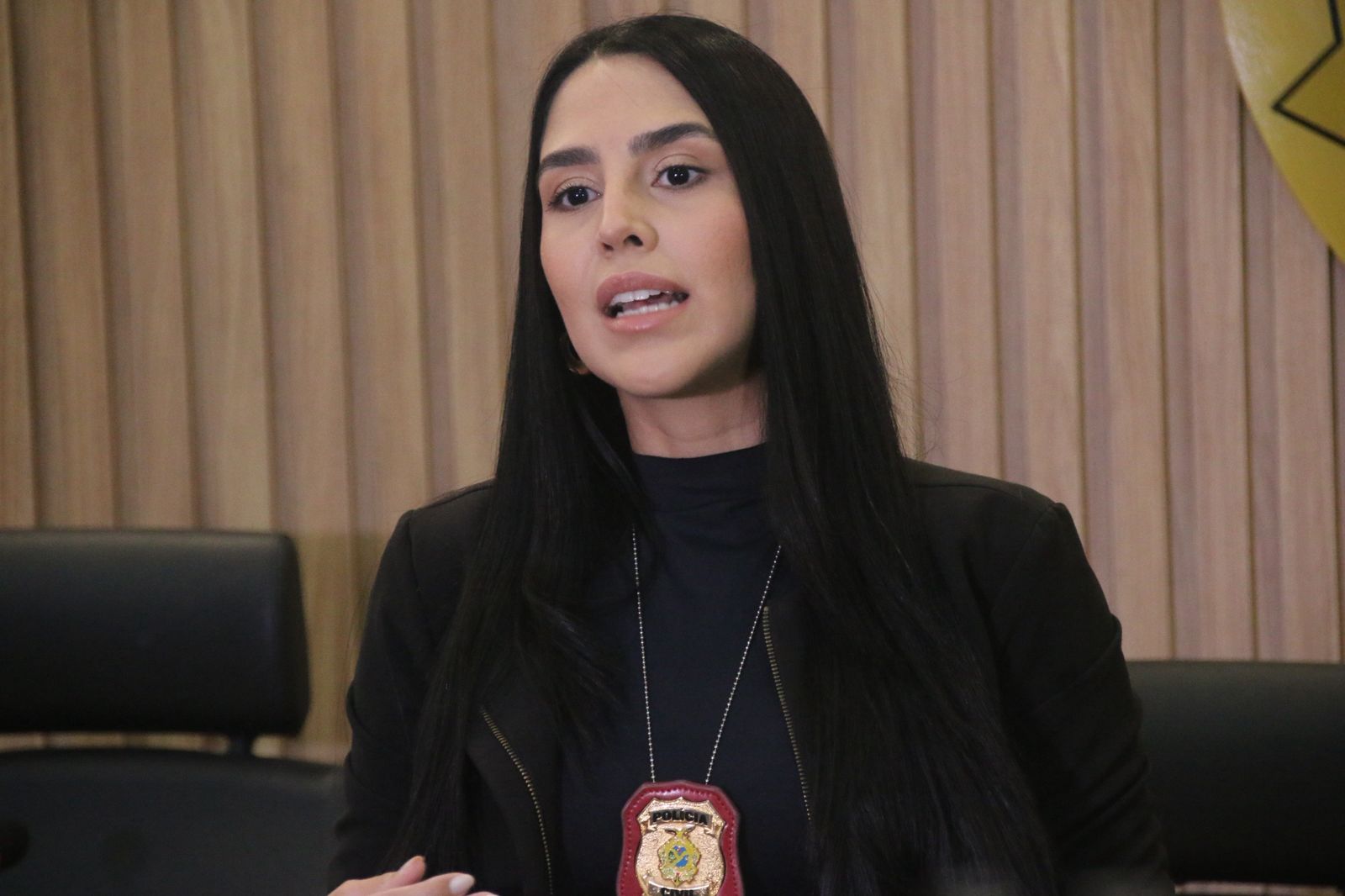 PC prende marido que deu 9 facadas em mulher grávida; vítima perdoa e reata relaciomento