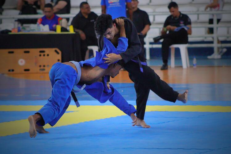 Arena Amadeu Teixeira recebe atletas para competições de jiu-jítsu neste fim de semana