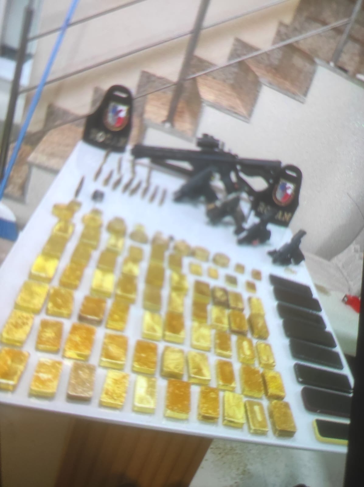 Operação apreende grande quantidade de ouro em residência no Parque 10