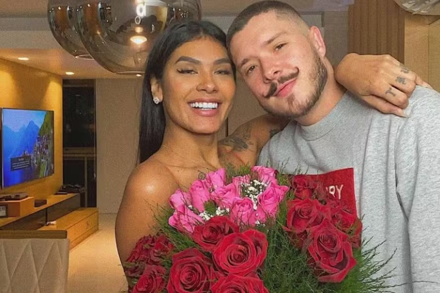 Pocah e Ronan Souza se separam após 7 anos 