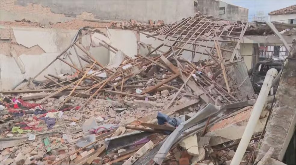 Morador de casa que explodiu em SP já foi investigado por soltar balões com fogos