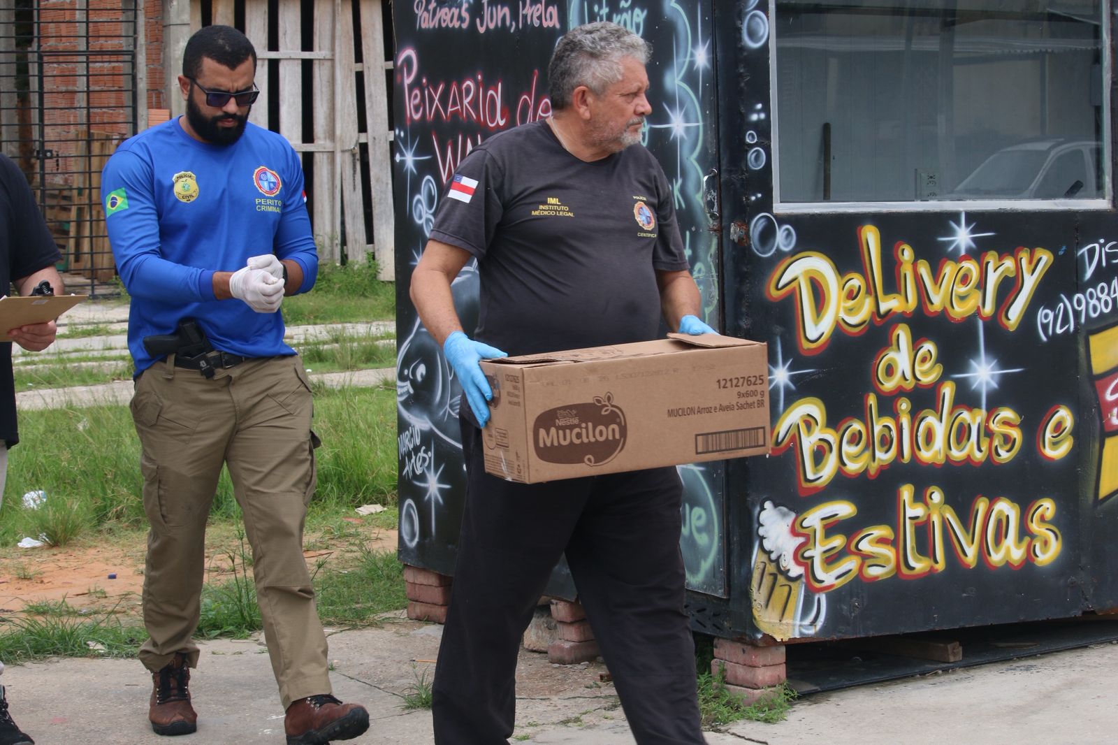 Catador encontra caixa com feto enquanto procurava comida no lixo no Colônia Oliveira Machado