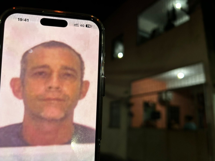 Buscas por homem que matou filho de 3 anos a facadas continuam em Manaus