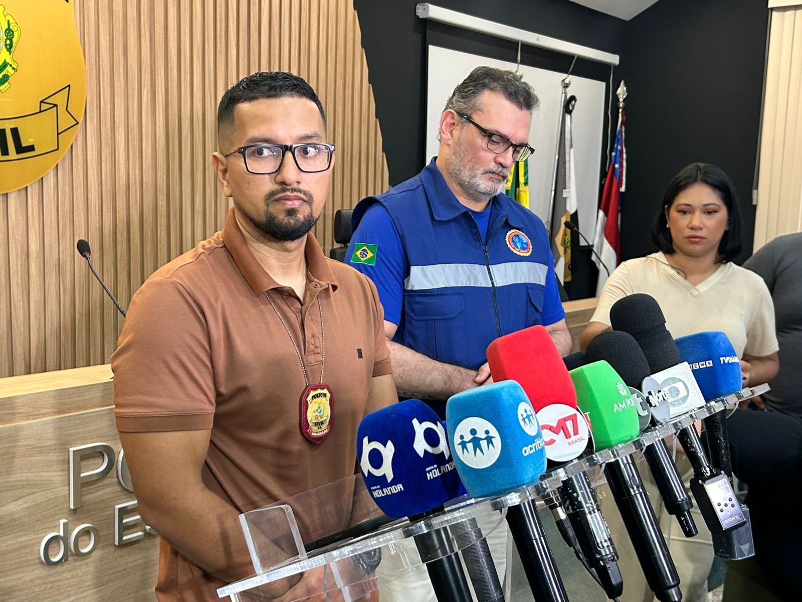 Após tomar e dar chumbinho ao filho de 3 anos, pai foi achado abraçado à criança em hotel em Japurá