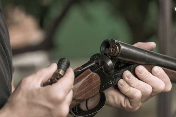 Homem tenta matar irmão a tiros durante briga por herança no Amazonas