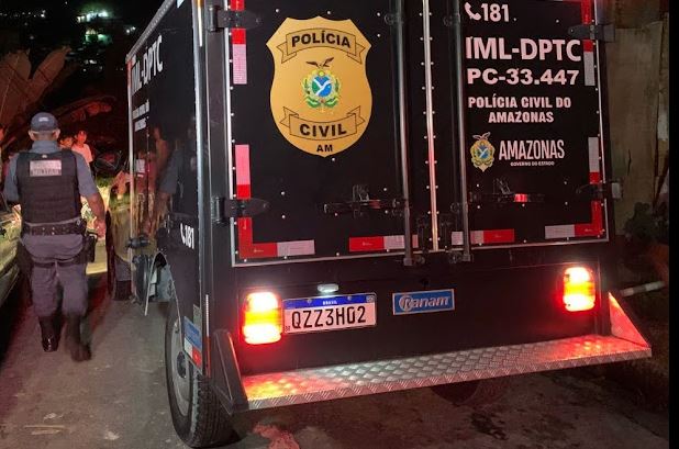 Pai mata filho com facada no coração durante briga no Lírio do Vale