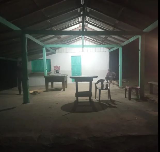 Briga por ciúmes termina com mulher morta e homem baleado em balneário no Amazonas