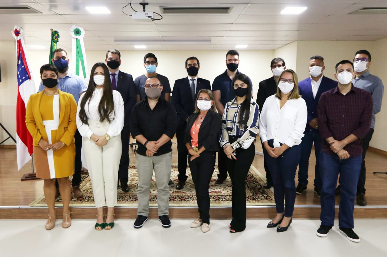 Defensoria dá posse a mais 12 novos servidores aprovados em concurso público