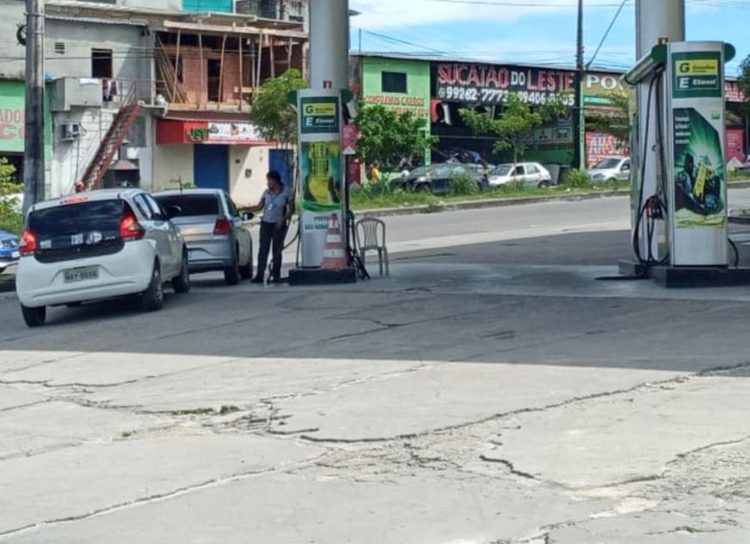 Relator diz que preço da gasolina pode cair até R$ 1,65 por litro