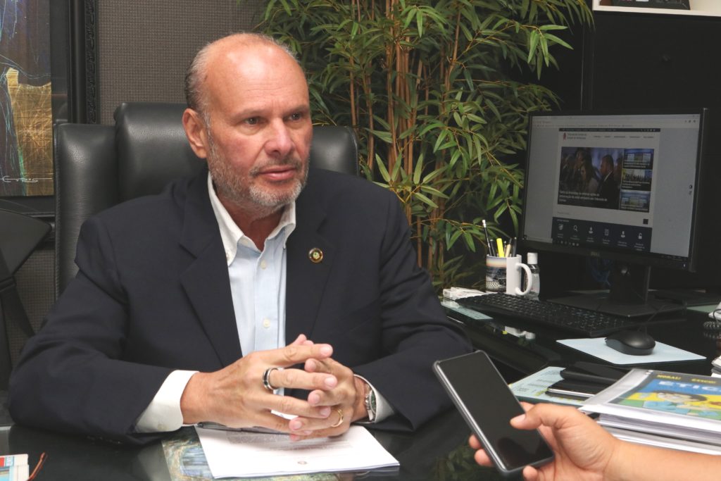 TCE-AM fecha acordo para intensificar combate à corrupção