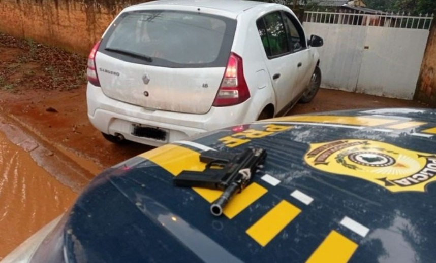 Mulher é resgatada de sequestro após oferecer carona para assaltantes