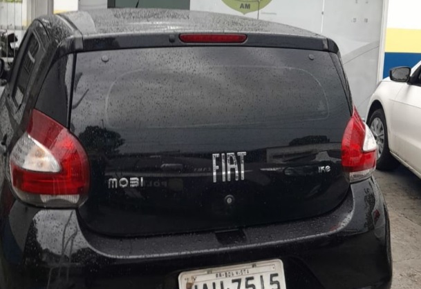 Suspeito de assalto é baleado e comparsas são presos durante confronto com a polícia em Manaus