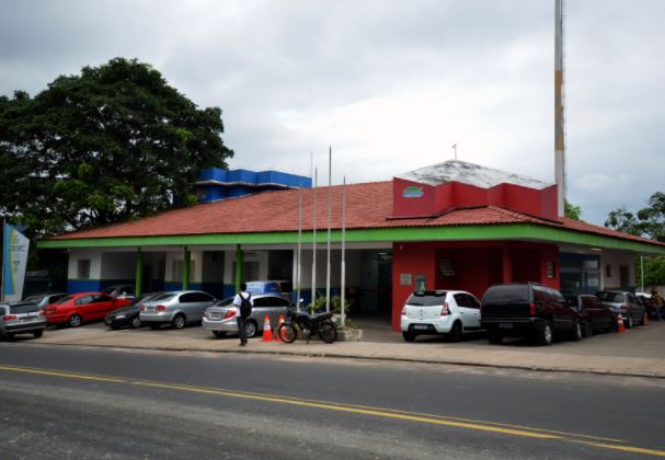 Trio é preso suspeito de agir com violência em roubo em loja de Manaus