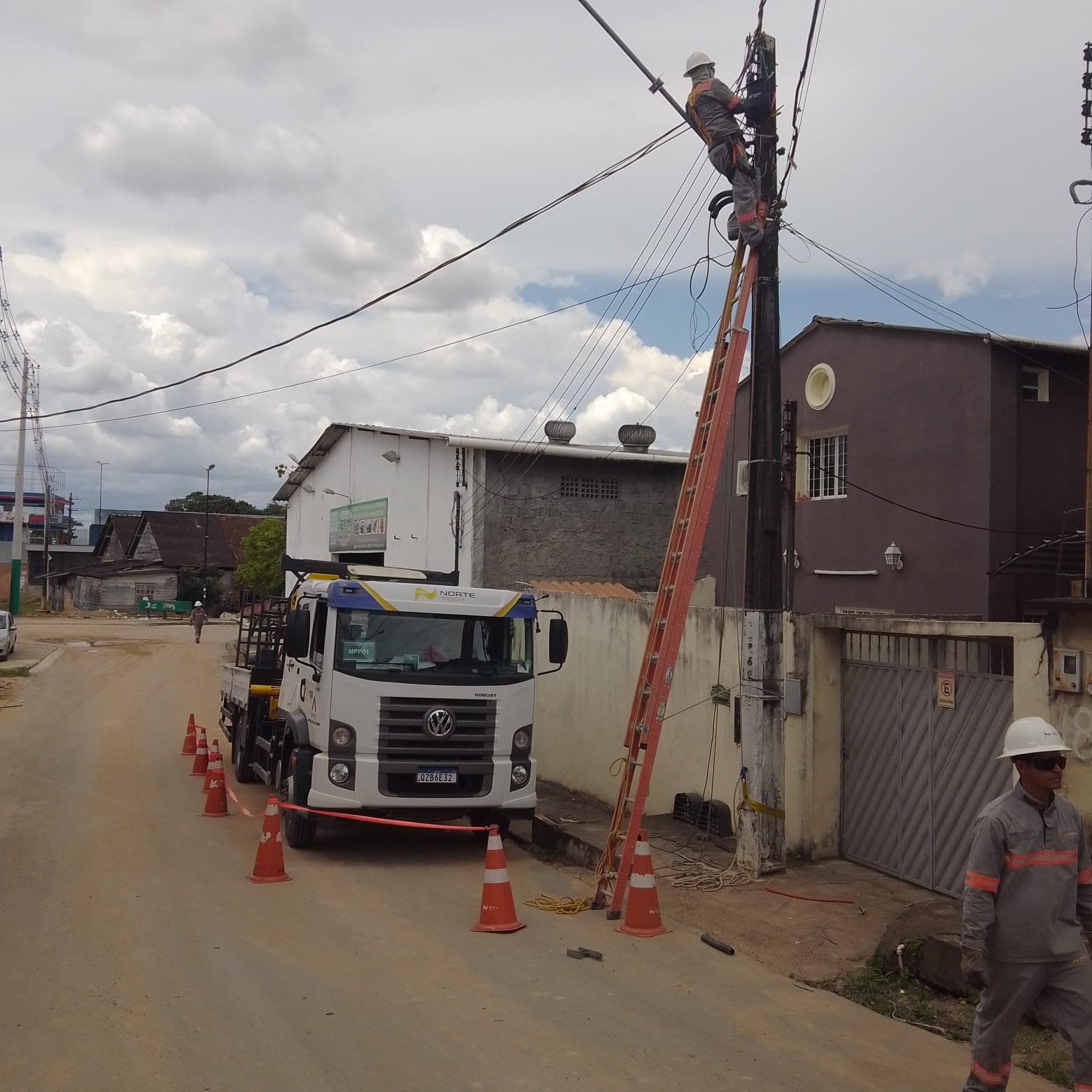 Veja lista de bairros que ficam sem energia nesta terça-feira em Manaus