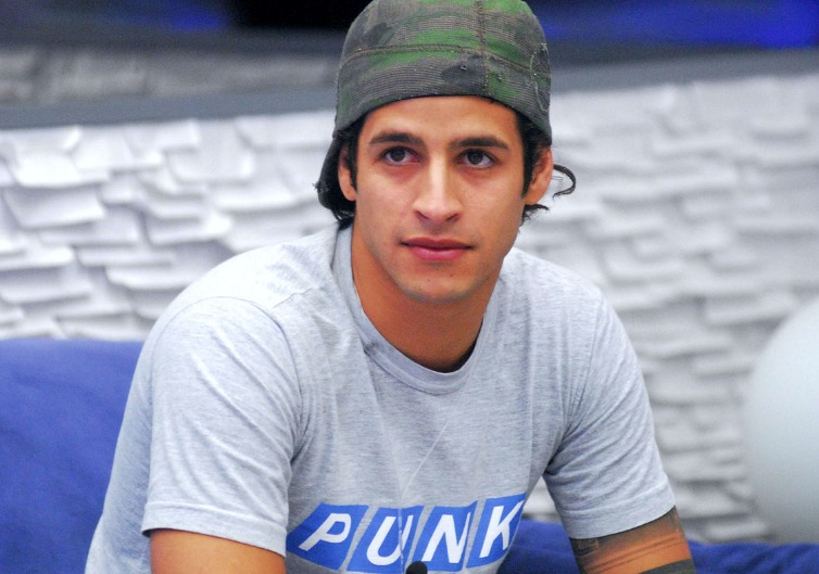 Rafinha revela como se masturbava no BBB8: “Rolo de papel higiênico’