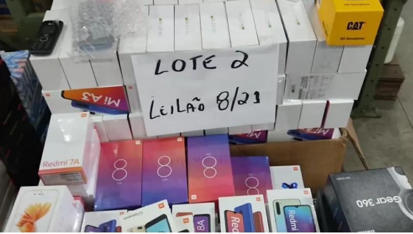 Receita Federal vai leiloar carros, celulares e eletrônicos; saiba como participar