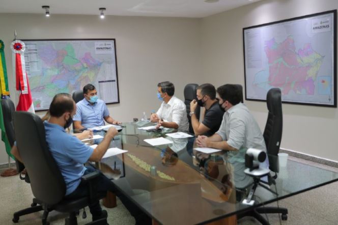 Em reunião, restaurantes pedem mais tempo para funcionar no Amazonas