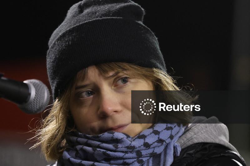 Greta Thunberg é presa em protesto pró-palestinos em Londres