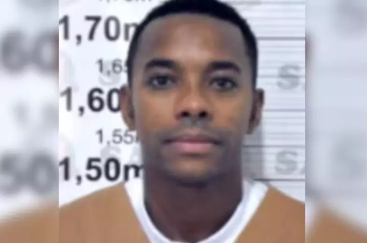 Condenado por estupro, Robinho ganha redução de pena por leituras e cursos