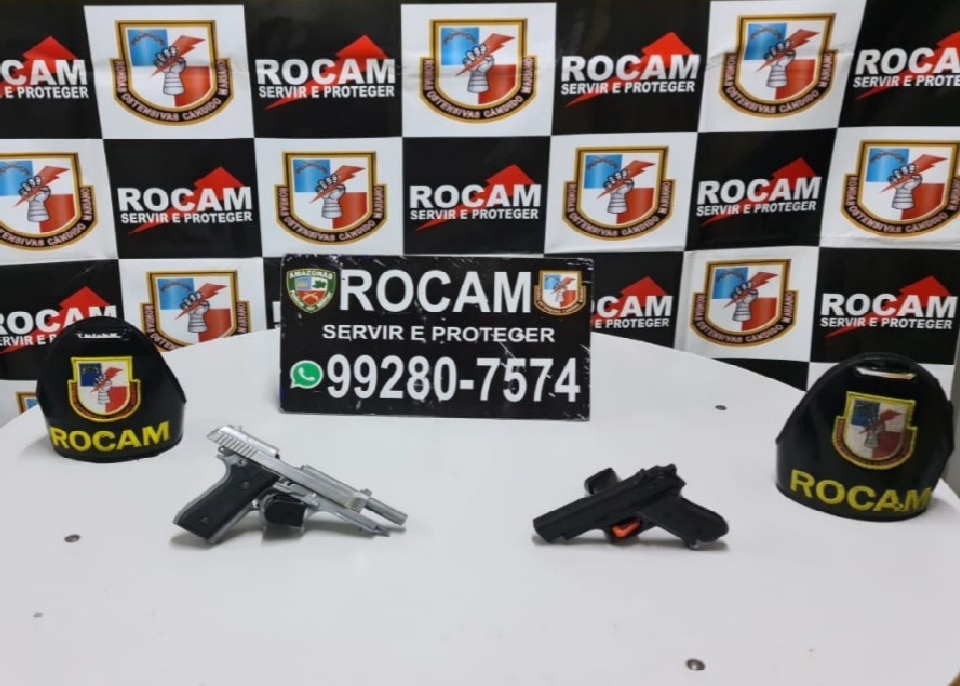 Adolescentes são apreendidos com arma e moto roubada em Manaus