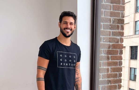 Na UTI, ex-BBB Rodrigo Mussi tem melhora significativa: ‘família comemorando'