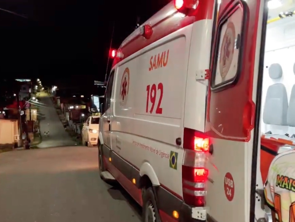 Moradores ouvem pedido por socorro e encontram homem espancado em rua de Manaus