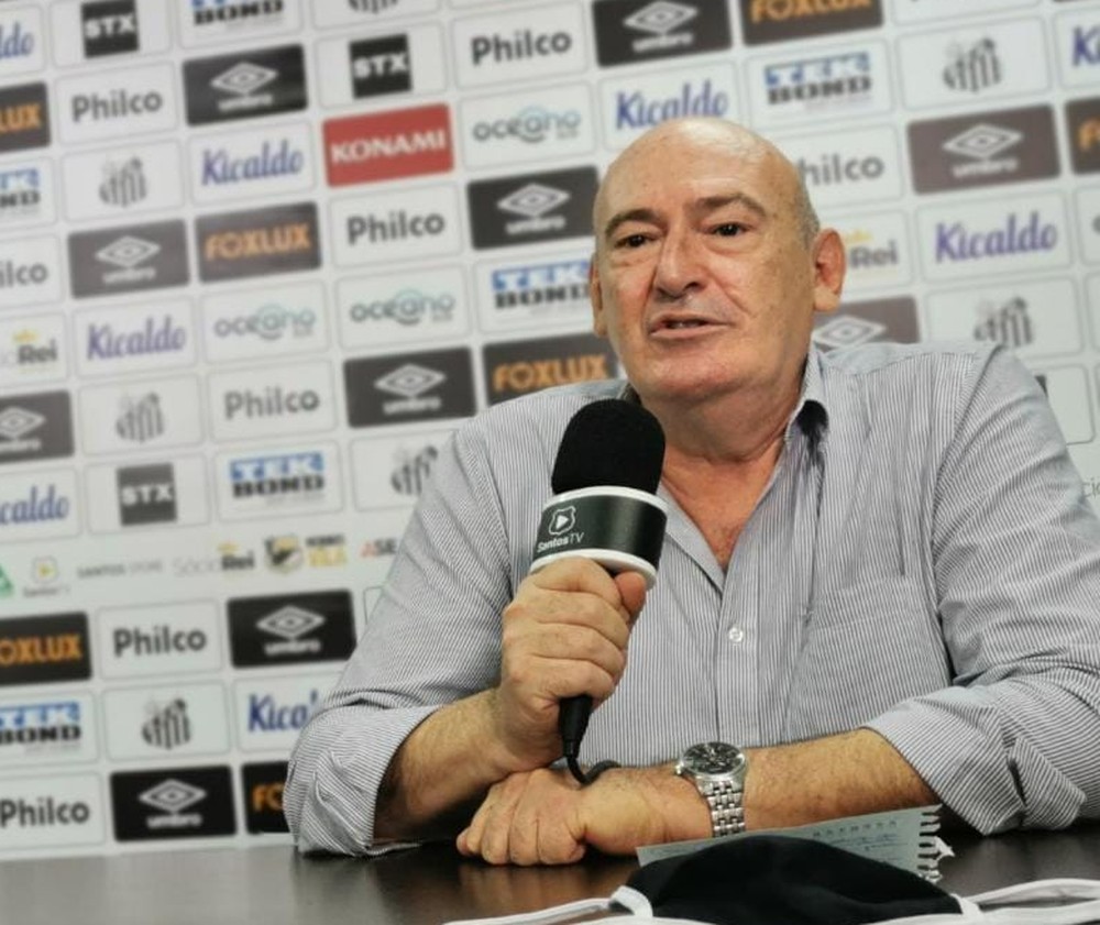 'Dói, mas precisamos parar', diz presidente do Santos sobre futebol  