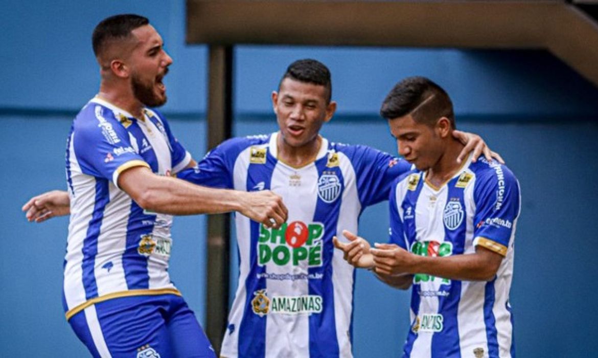São Raimundo vence e sai na frente na final do Amazonense