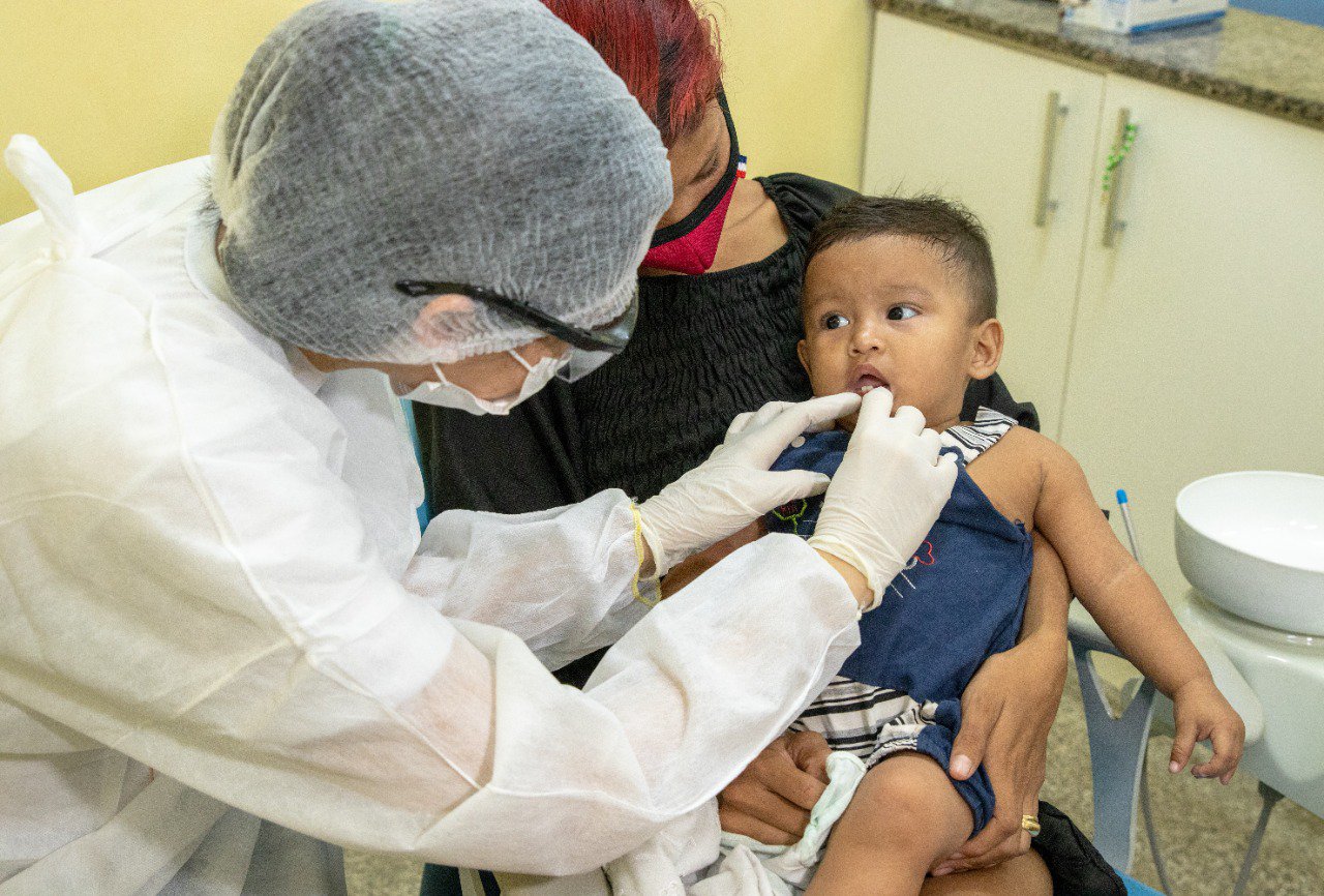 Manaus alcançou mais de 500 crianças com 1ª consulta odontológica no Julho Laranja