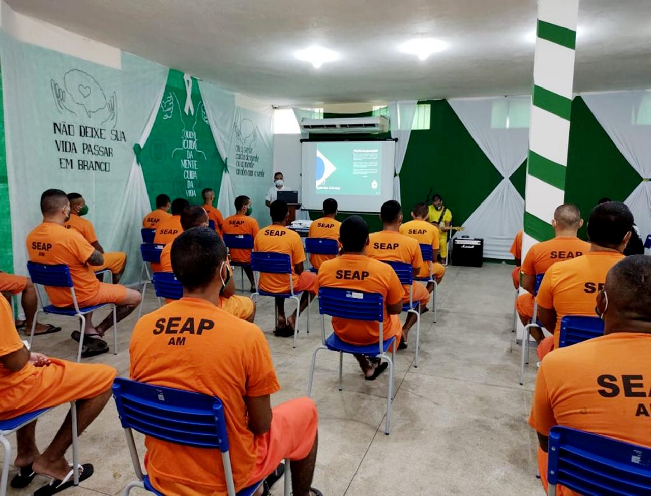 Detentos recebem treinamento de primeiros socorros em presídio de Manaus