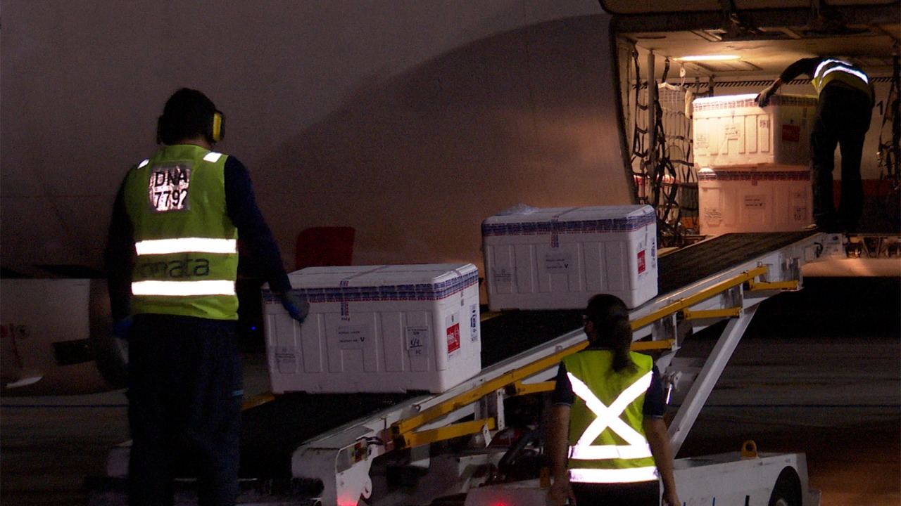 Amazonas recebe mais 44 mil doses de vacinas contra Covid-19