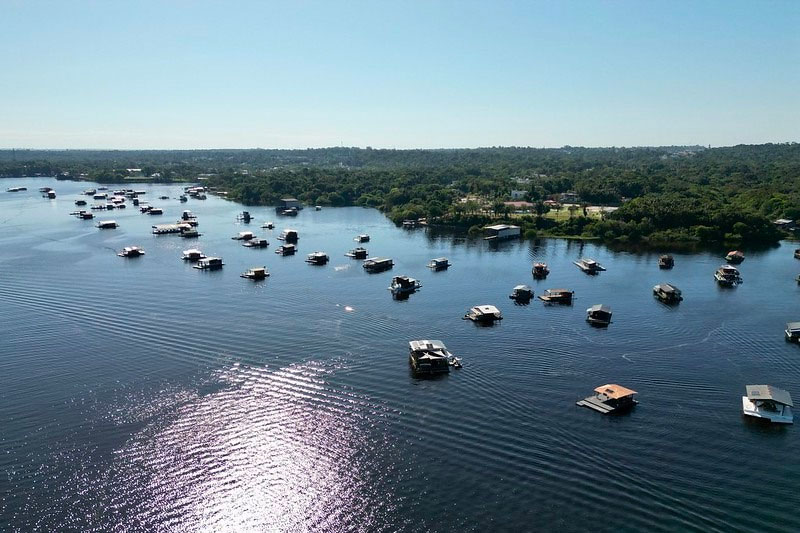 Pesquisa vai analisar perfil de moradores de flutuantes do Tarumã-Açu