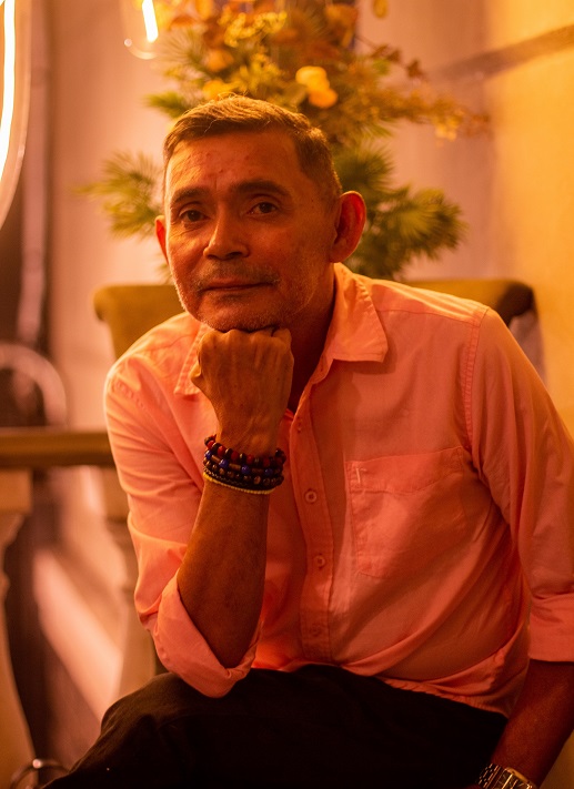 Serginho Queiroz apresenta show 'Essa Voz que Canta em Mim' no Teatro Amazonas