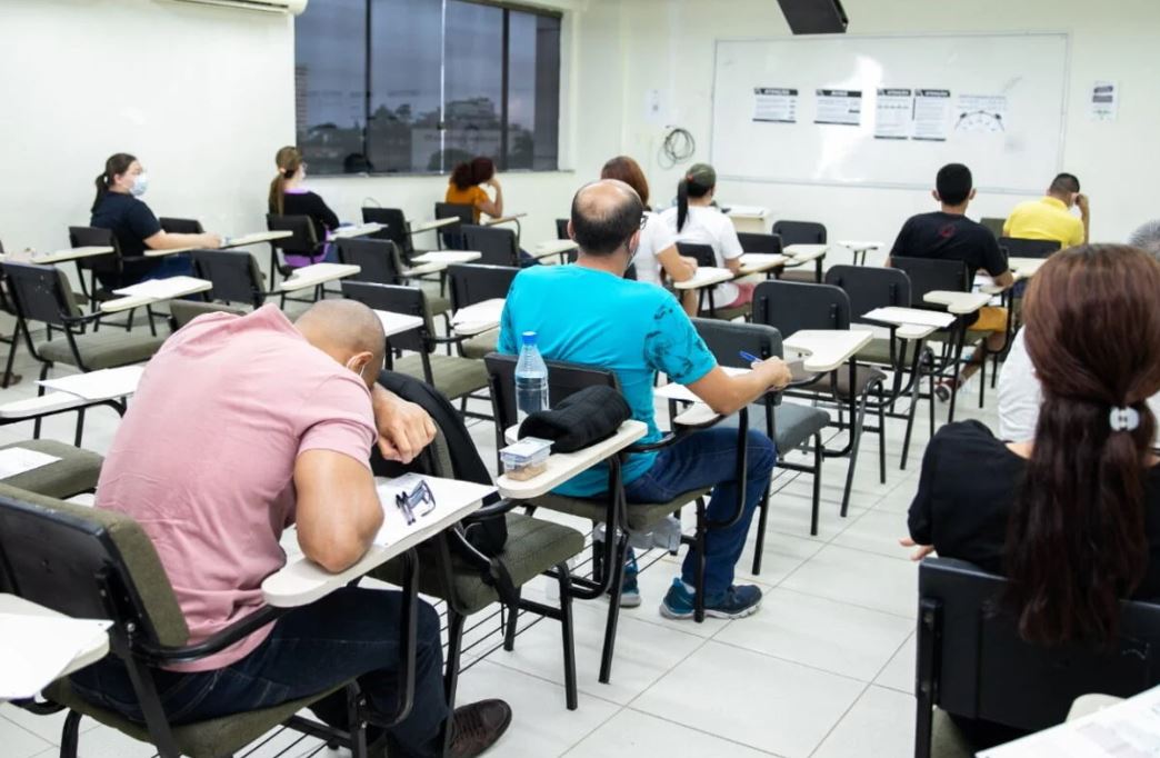 Prefeitura nomeia quatro aprovados no concurso da Semsa