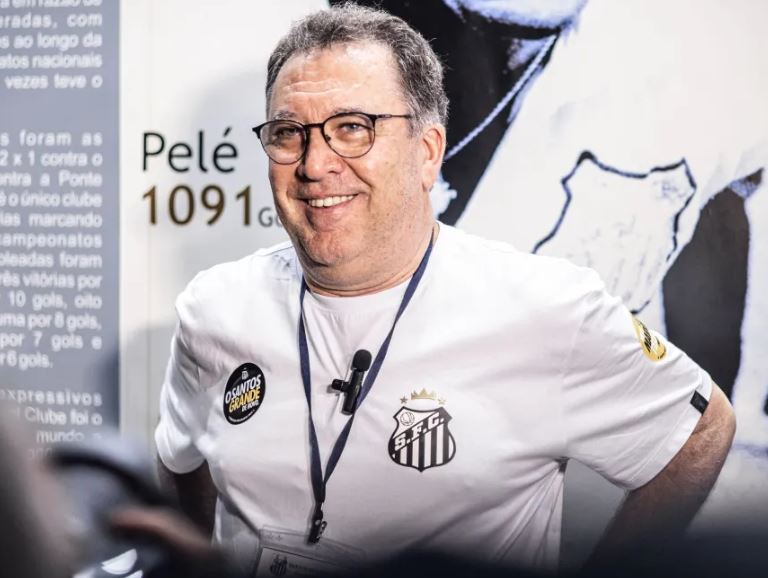 Marcelo Teixeira volta a ser presidente do Santos após eleição tensa na Vila Belmiro