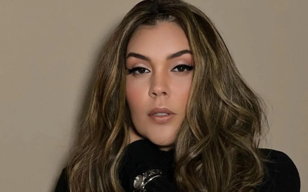 Simony revela que foi traída durante tratamento de câncer e desabafa: 'abusador'