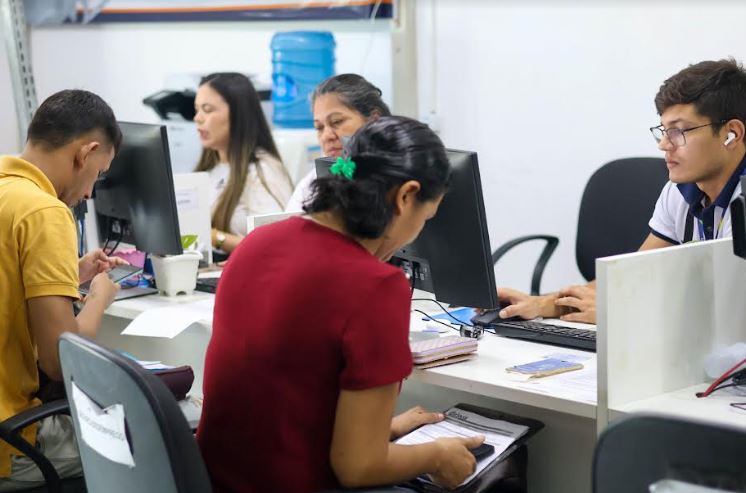 Quase 200 vagas de emprego estão disponíveis no Sine Amazonas nesta terça