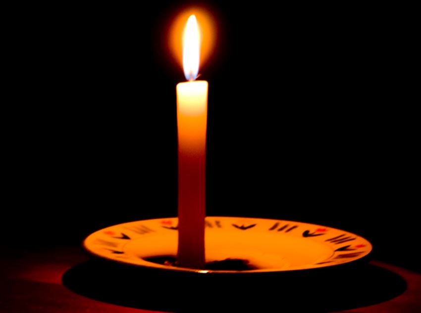 Moradores de Coari sofrem com apagão que já dura mais de 12 horas 