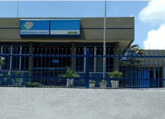 Servidores do INSS cruzam os braços e decretam paralisação a partir desta quarta-feira