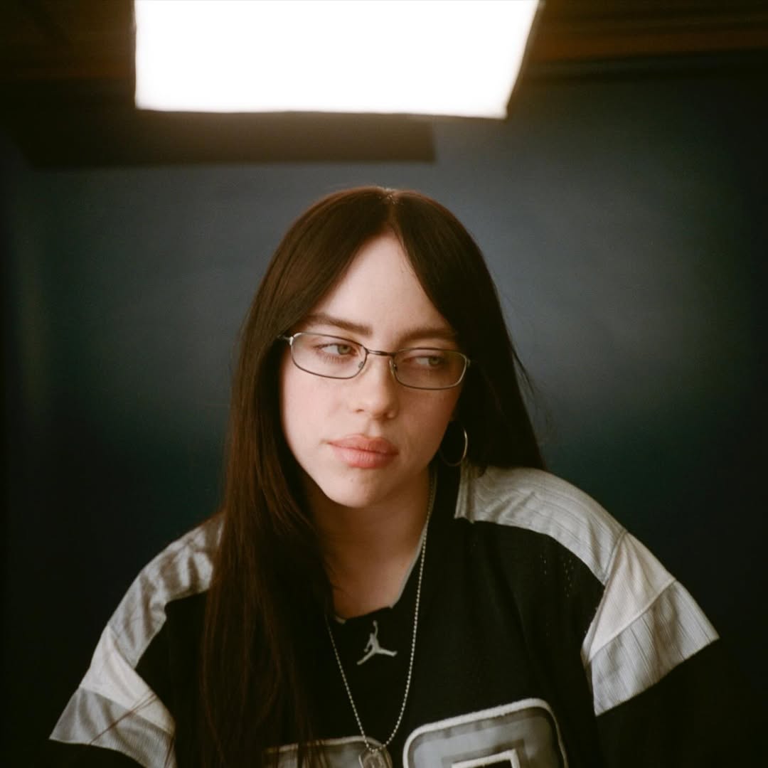 Billie Eilish cancela show no Brasil por "alta demanda", diz Leo Dias