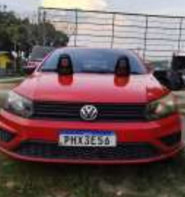 Motorista é preso ao ser flagrado passeando em carro roubado em Manaus